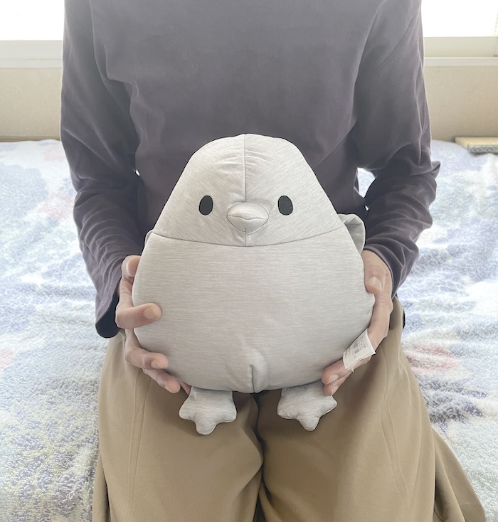 ニトリNクール極冷｜ひんやりぬいぐるみのシマエナガ サイズ感