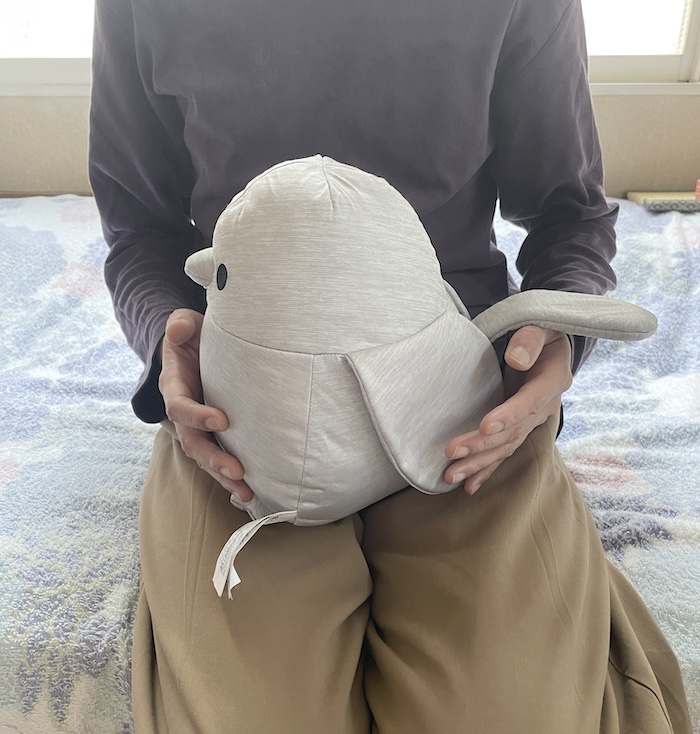 ニトリNクール極冷｜ひんやりぬいぐるみのシマエナガ サイズ感